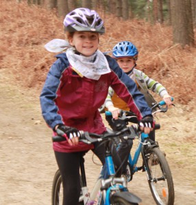 Bella & Cameron take-on the Swinley blue trails