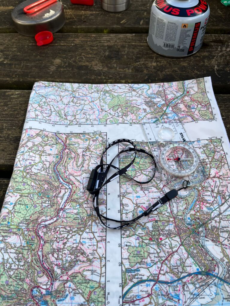 splashmaps-offas-dyke-path-fabric-map-compass