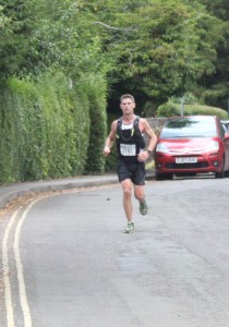 By 21 miles Scott had put 7 minutes between himself and 3rd place